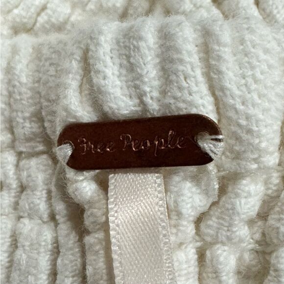 Free People White Asymmetrical Strapless Top Women’s Medium - Picture 4 of 4